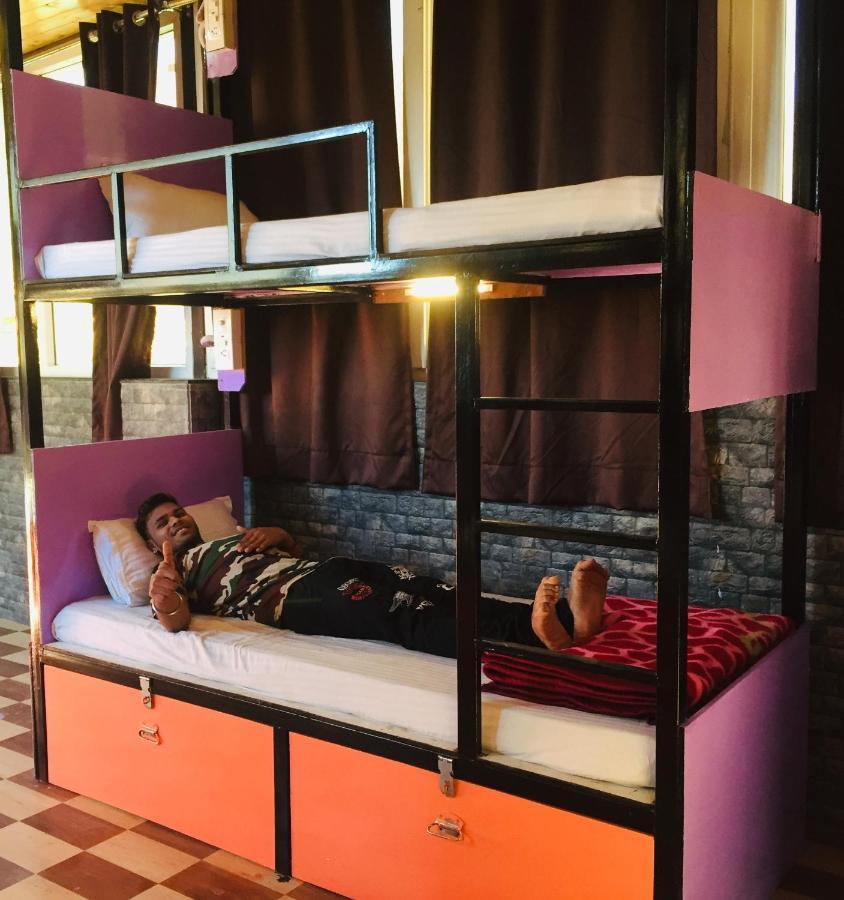 Hotel Cosy Nook Risikés Kültér fotó