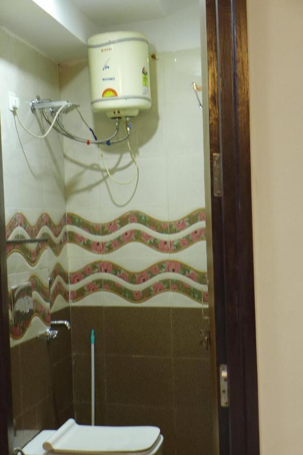 Hotel Cosy Nook Risikés Kültér fotó