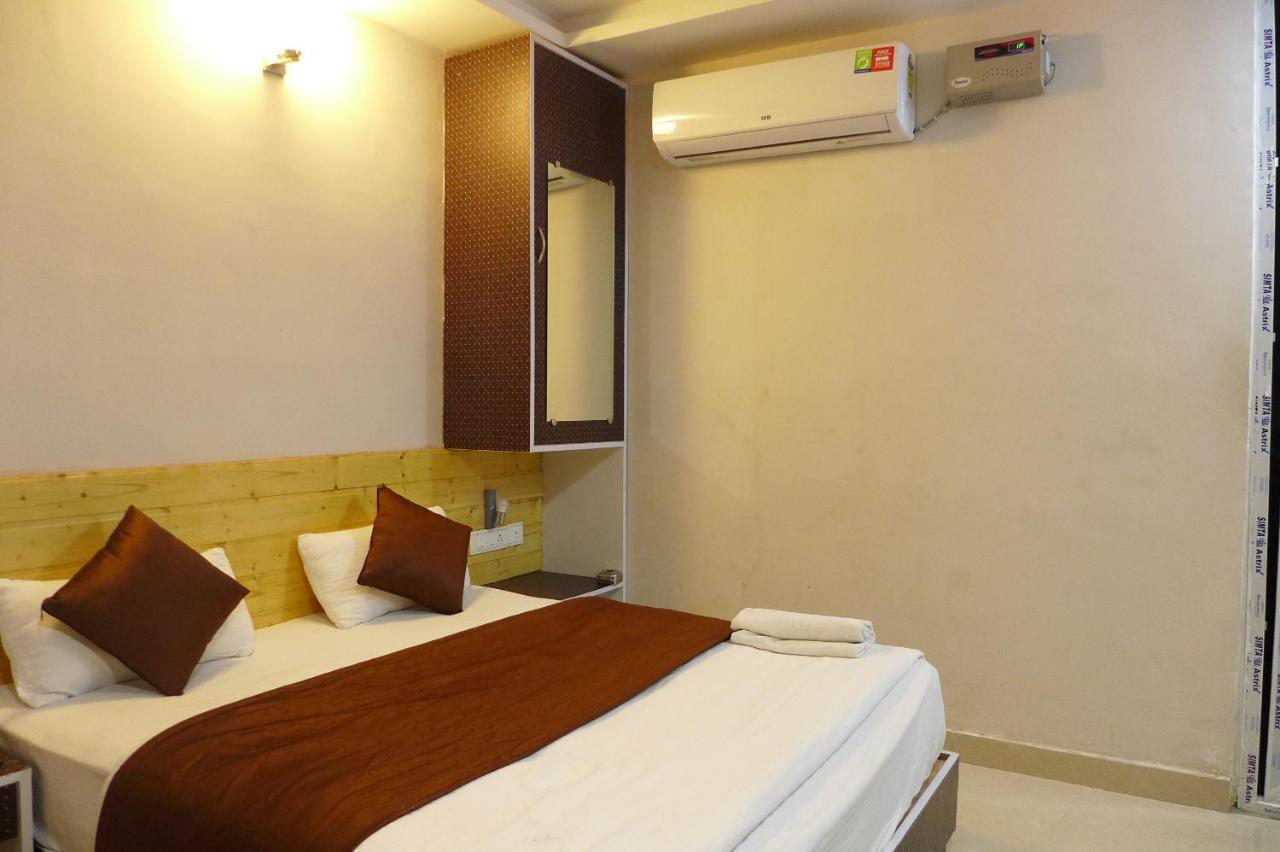 Hotel Cosy Nook Risikés Kültér fotó