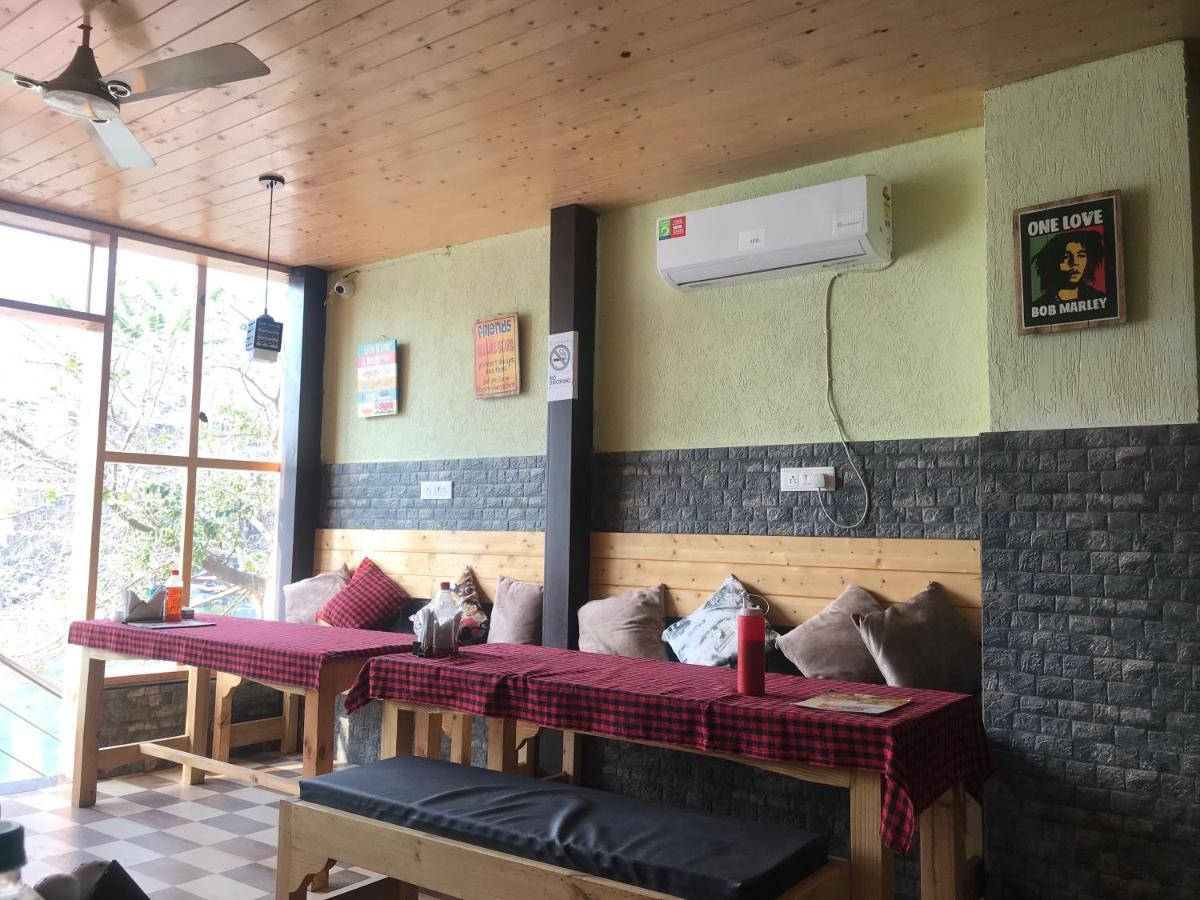 Hotel Cosy Nook Risikés Kültér fotó