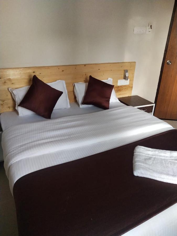 Hotel Cosy Nook Risikés Kültér fotó
